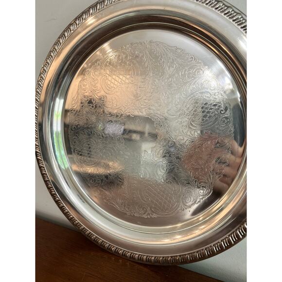 Leonard Silverplate Silver Leonard silverplate tray with decorative etchings - Picture 3 of 6